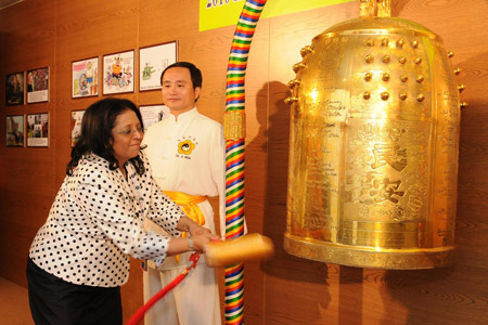 Dr. Padmini Murthy, NGO co-representative of the Medical Women’s International Association to the United Nations, rang the Bell of Peace