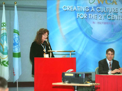 2001 World Citizen Assembly co-hosted by FOWPAL and Tai Ji Men in Taiwan had gathered more than 4000 world leaders from 55 countries around the globe. One of the participants, Dr. Lisinka Ulatowska, Association of World Citizens Representative to UN, became FOWPAL good friend since than.